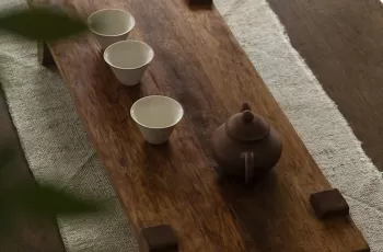 18. Bộ Bàn Trà Đẹp – Điểm Nhấn Sang Trọng Cho Phòng Khách Hiện Đại